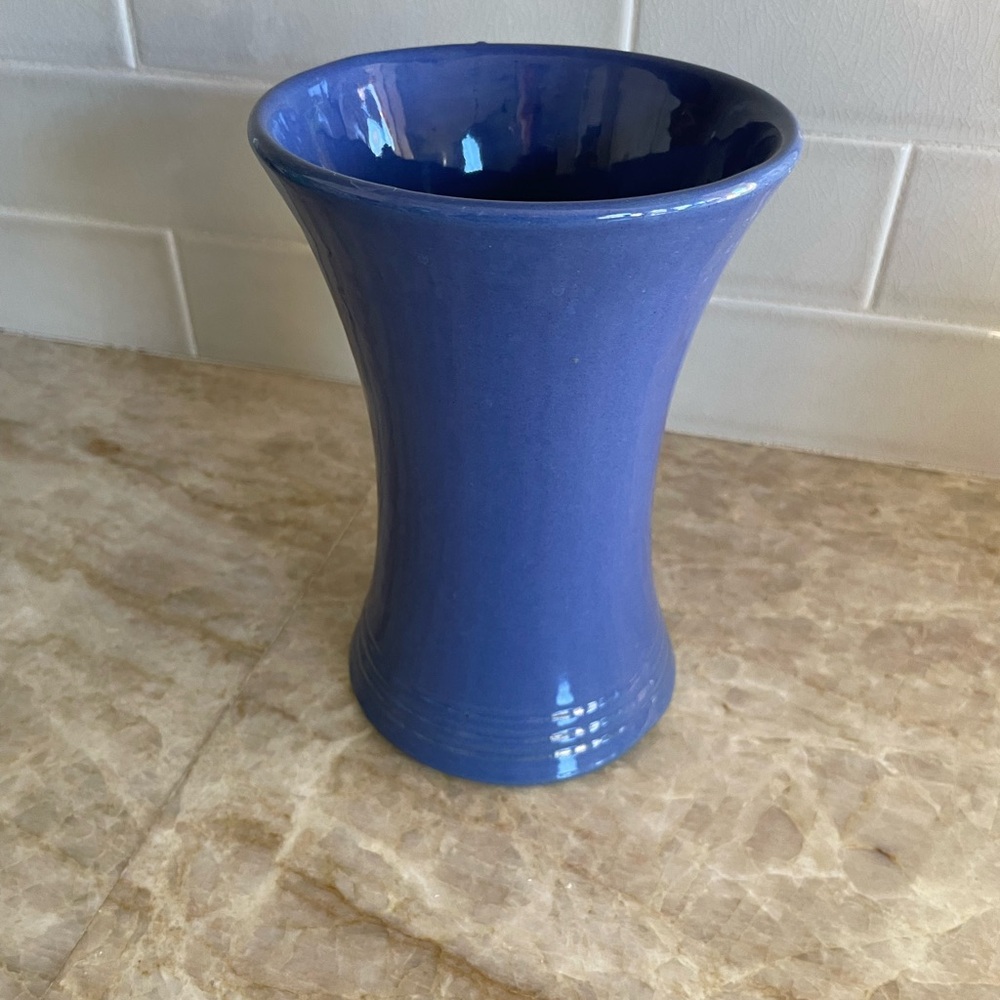Sleek Indigo Vase for Modern Decor